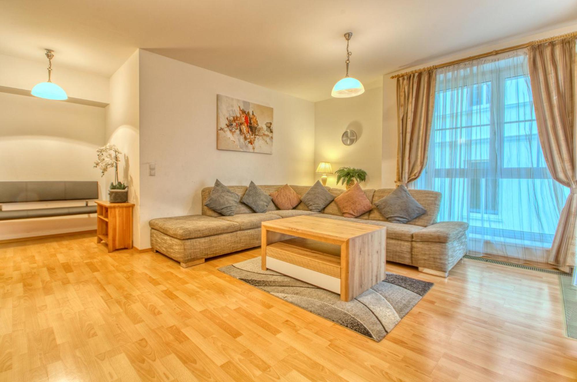 Zeller City Apt Aydin - By Alpen Apartments Zell am See Esterno foto
